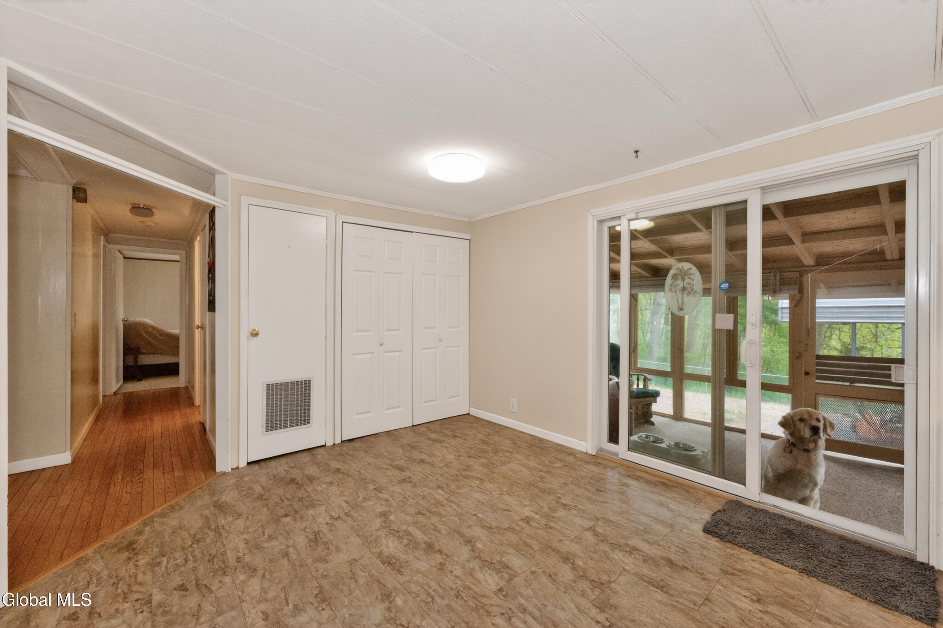 733 Pine Woods Road Melrose, NY 12121 - Photo 20 of 56 2 Kitchen 5