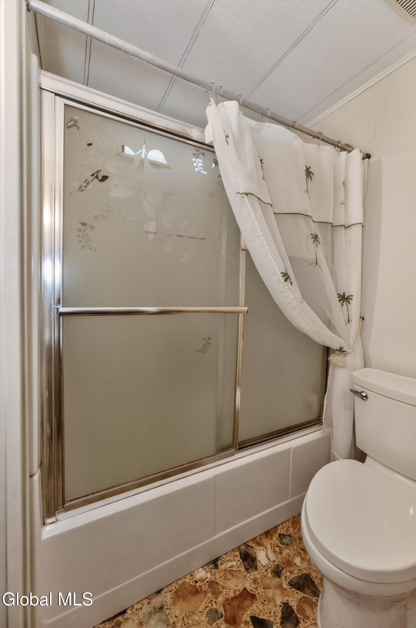 733 Pine Woods Road Melrose, NY 12121 - Photo 32 of 56 4 Bathroom 2