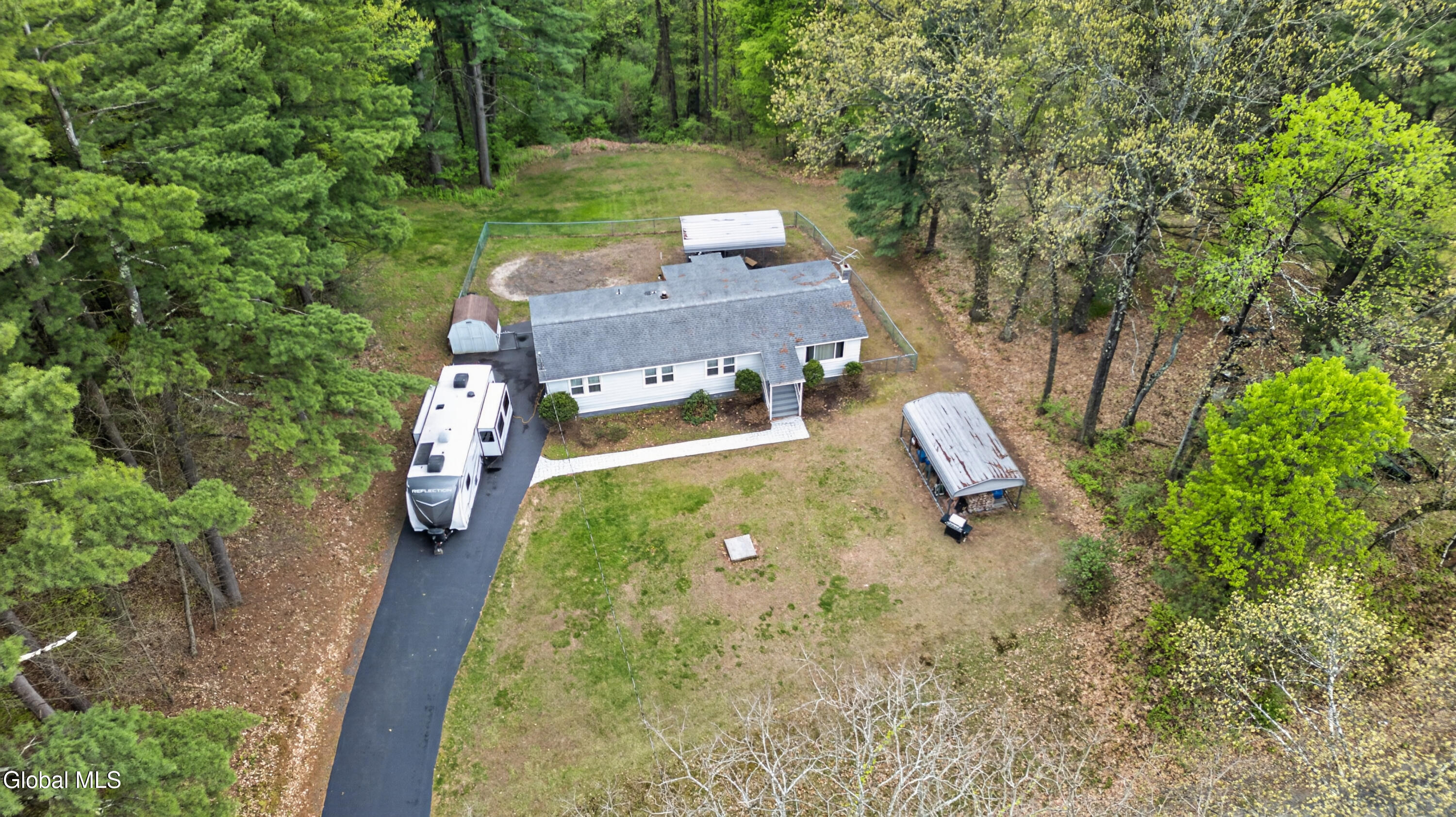 733 Pine Woods Road Melrose, NY 12121 - Photo 5 of 56 0 Air Front 2