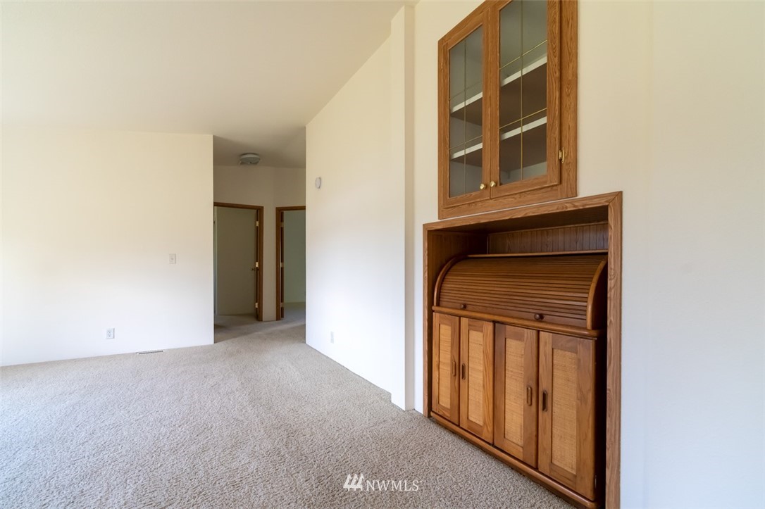 322 O Brien Road Port Angeles, WA 98362 - Photo 10 of 37 a view of front door of a house