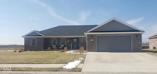 $389,900 | 1716 Bell Ford Drive East, Seymour, IN 47274