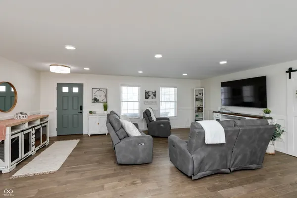 $389,900 | 1716 Bell Ford Drive East, Seymour, IN 47274