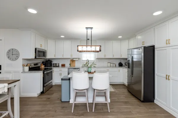 $389,900 | 1716 Bell Ford Drive East, Seymour, IN 47274
