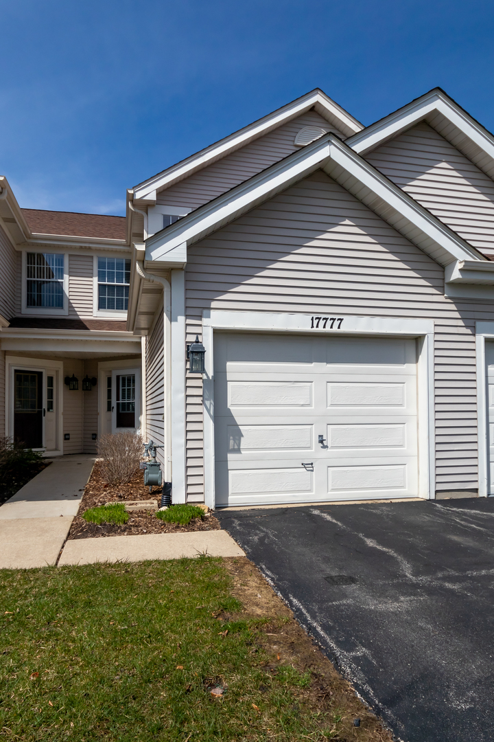 17777 Braewick Road Gurnee, IL 60031 - Photo 2 of 18