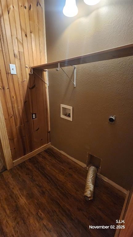 1250 County Road 4120 Bonham, TX 75418 - Photo 27 of 27 a view of empty room with wooden floor