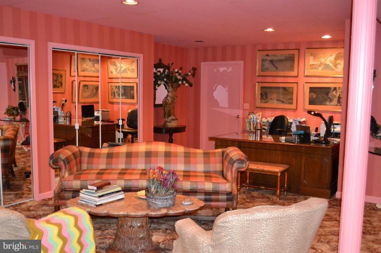 84 Pine Valley Road Elkton, MD 21921 - Photo 29 of 30 Sitting Area in Guest Suite