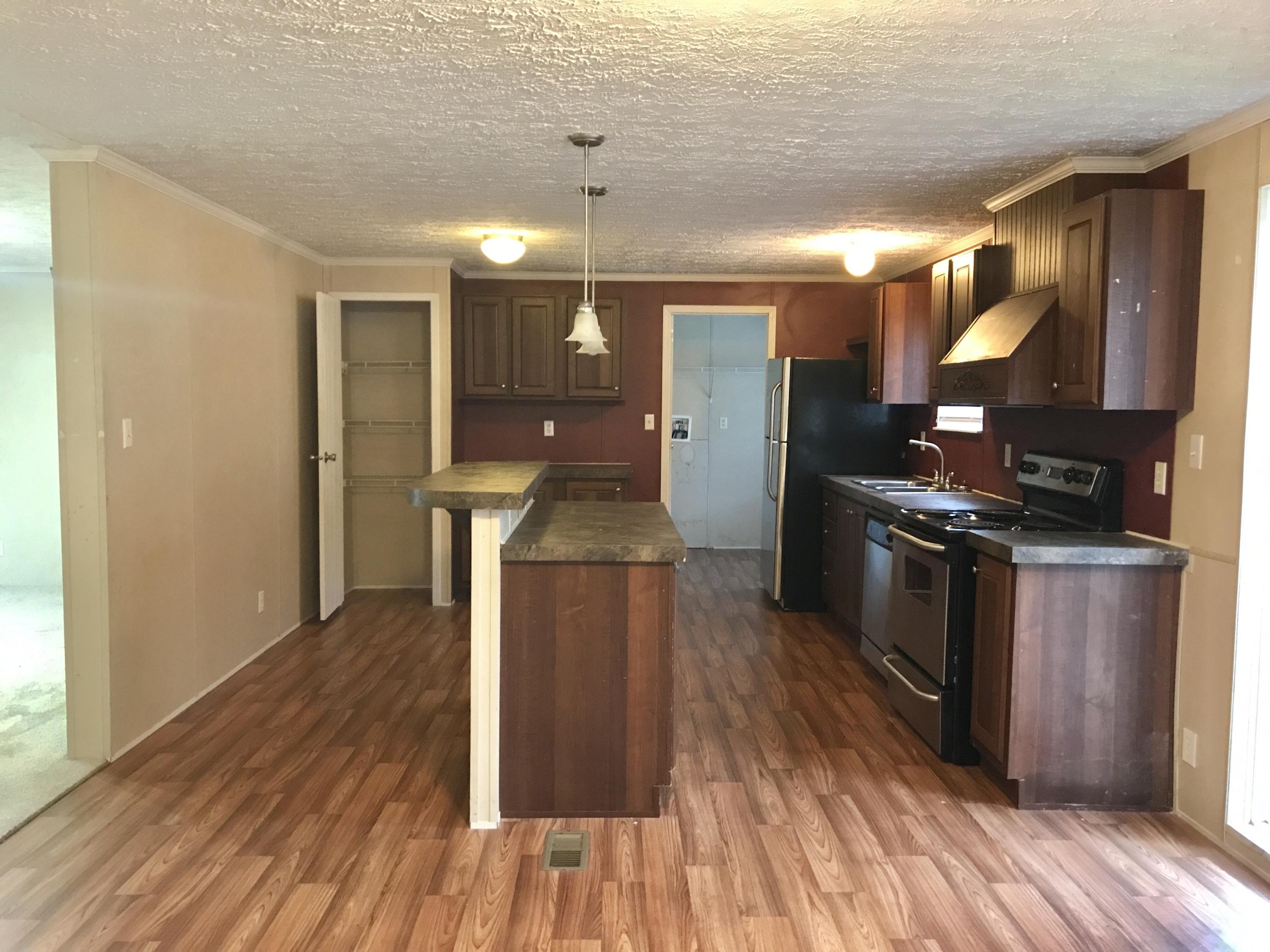 3105 Roundstone Road Big Stone Gap, VA 24219 - Photo 13 of 24 DAA9DFD3-D054-4E4E-A123-867DADC21484