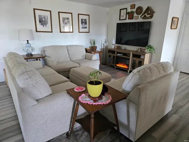 $389,900 | 5638 East 400 North, Monticello, IN 47960