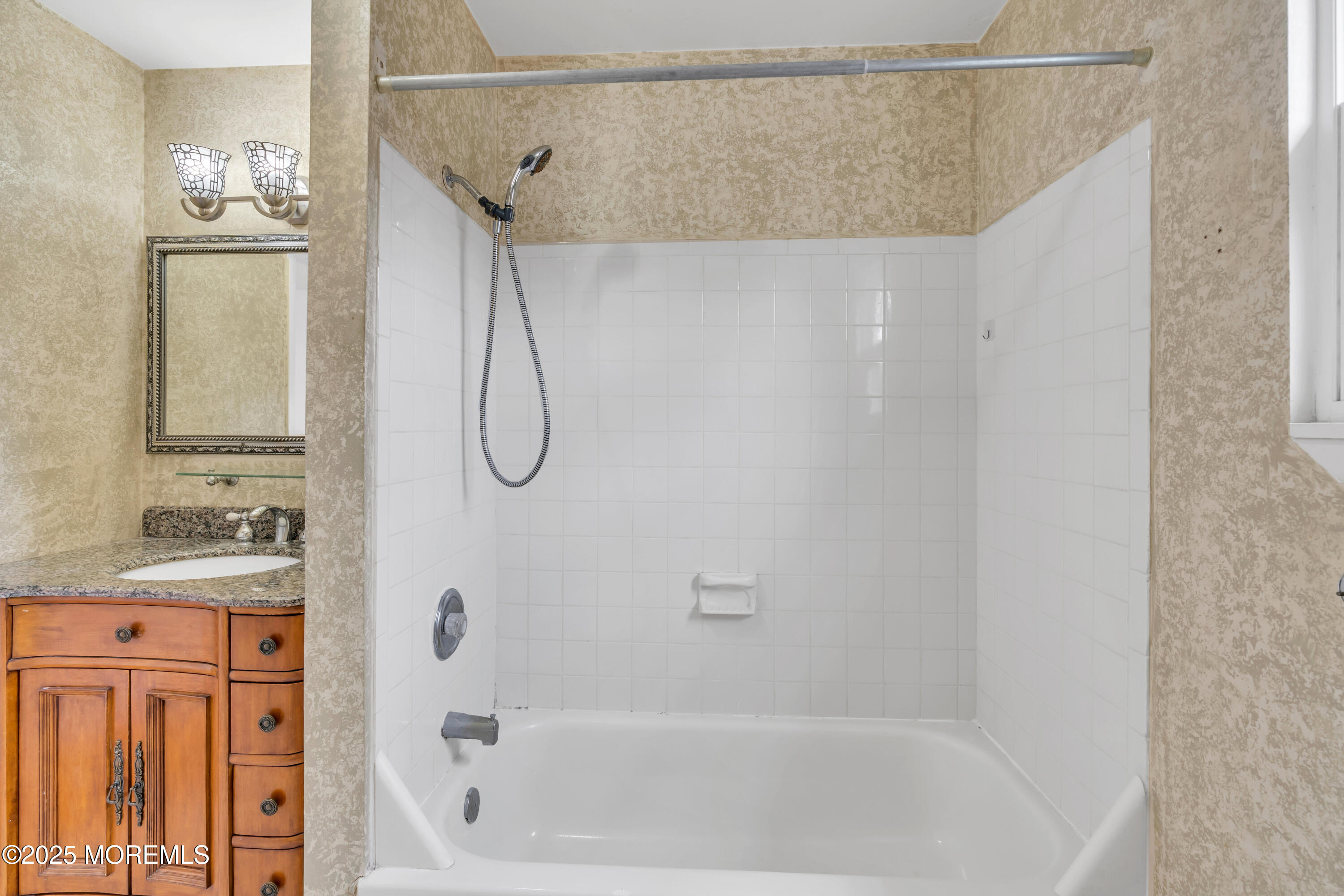 115 Leesville Road Jackson, NJ 08527 - Photo 30 of 42 Master Bathroom