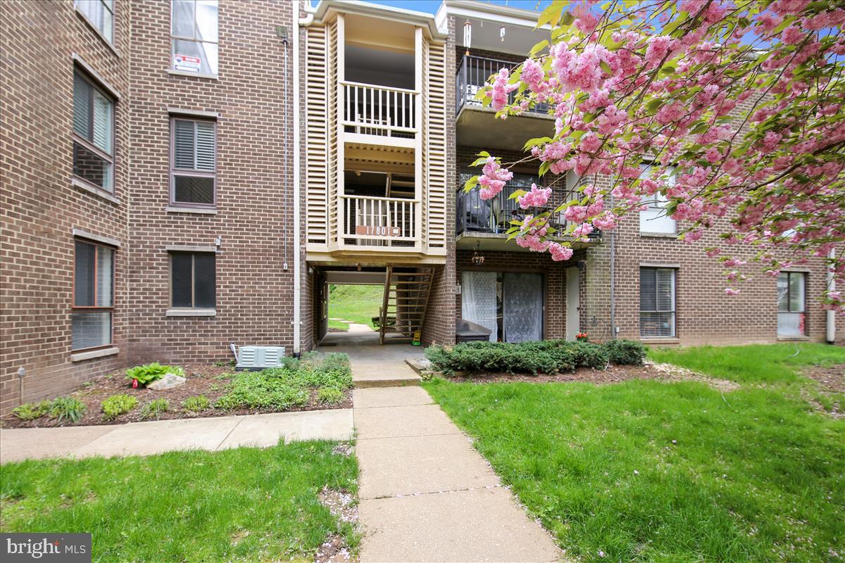 17801 Buehler Road, Unit 2E6 Olney, MD 20832 - Photo 2 of 34 Secluded Second Story Condo w Private Balcony