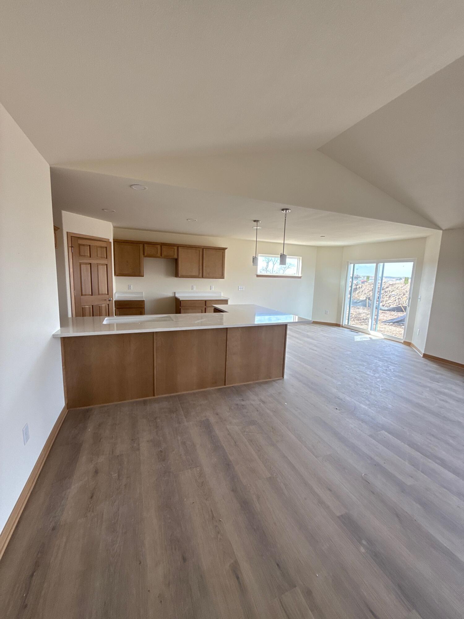 1313 Peony Place Fort Atkinson, WI 53538 - Photo 9 of 21 mobile-photo (93)