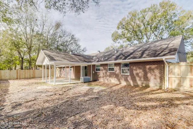 $1,850 | 2211 Old Popp's Ferry Road, Biloxi, MS 39532