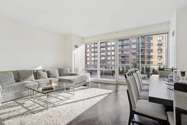 $13,000 | 230 West 56th Street, Unit 48F | Midtown Central
