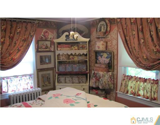 11 Heathcote Road Kingston, NJ 08528 - Photo 6 of 10 Gallery Image 6