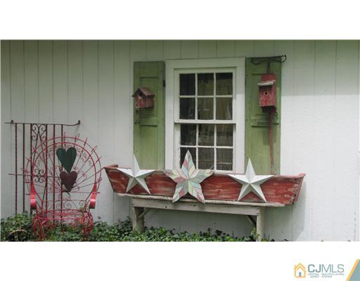 11 Heathcote Road Kingston, NJ 08528 - Photo 10 of 10 Gallery Image 10
