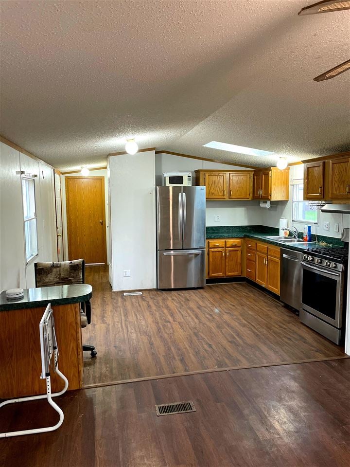 737 Bay Ridge Drive Iowa City, IA 52246 - Photo 16 of 30 Gallery Image 16