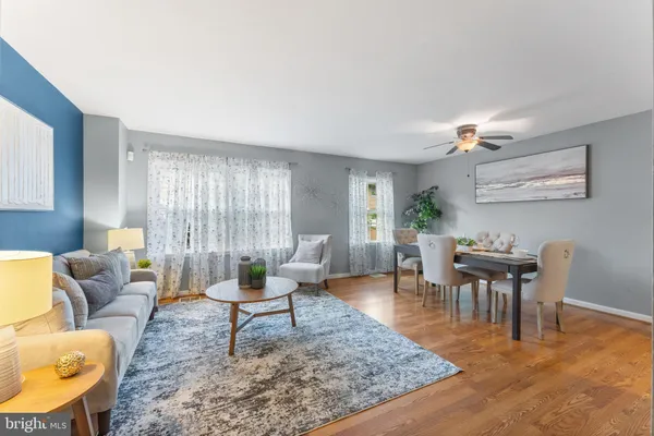 $2,800 | 14710 Bentley Square, Centreville, VA 20120