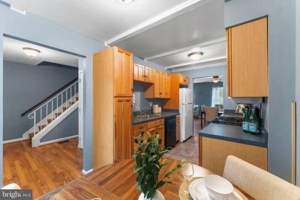 $2,800 | 14710 Bentley Square, Centreville, VA 20120