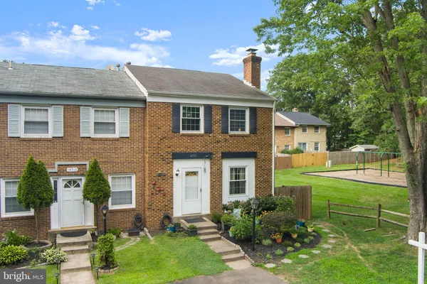 $2,800 | 14710 Bentley Square, Centreville, VA 20120