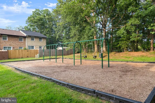 $2,800 | 14710 Bentley Square, Centreville, VA 20120