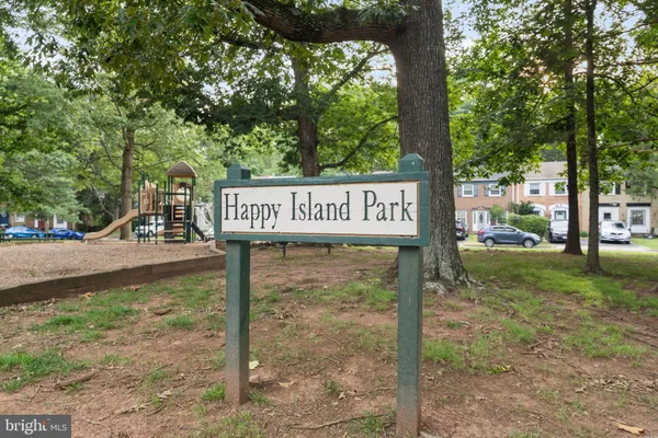 $2,800 | 14710 Bentley Square, Centreville, VA 20120