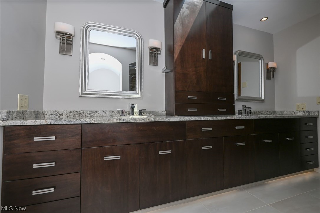 8425 Dalepoint Road Independence, OH 44131 - Photo 17 of 35 Gallery Image 17