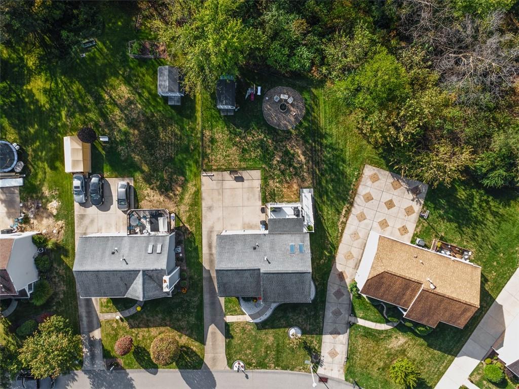 5079 Windriver Drive McKees Rocks, PA 15136 - Photo 46 of 50 an aerial view of multiple houses with yard