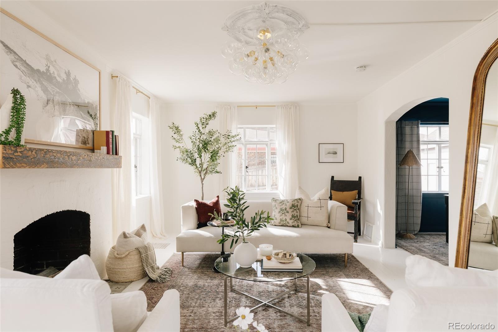 3917 Haddon Road Denver, CO 80205 - Photo 4 of 49