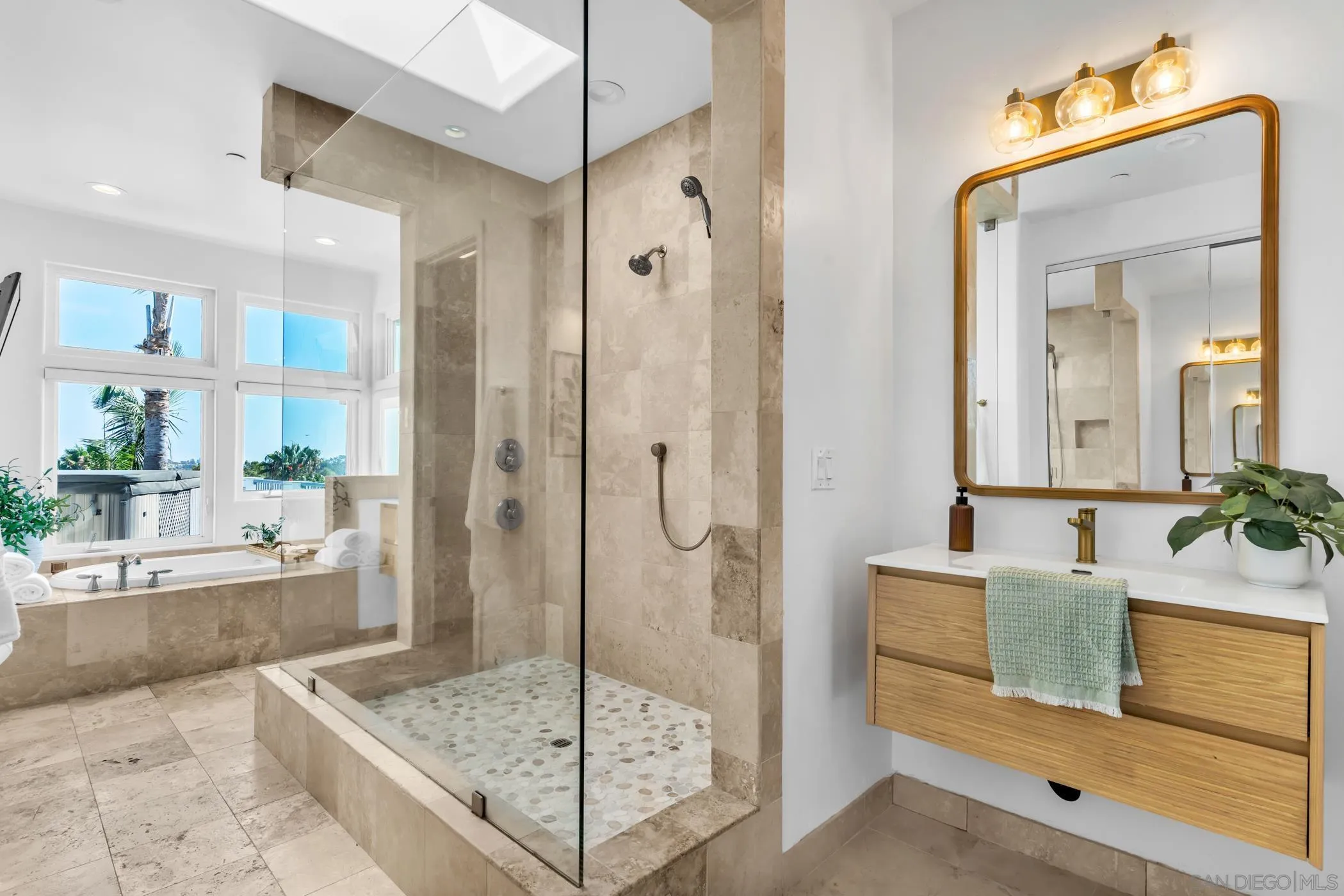 1809 Ivy Road Oceanside, CA 92054 - Photo 22 of 53 Gallery Image 22
