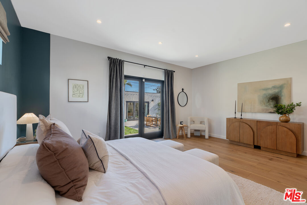 1280 South Sycamore Avenue Los Angeles, CA 90019 - Photo 30 of 74