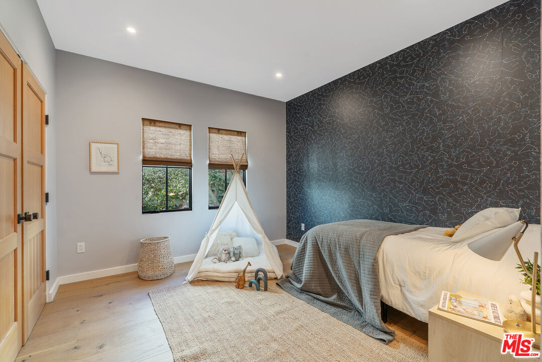 1280 South Sycamore Avenue Los Angeles, CA 90019 - Photo 39 of 74