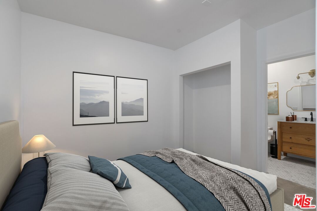 1280 South Sycamore Avenue Los Angeles, CA 90019 - Photo 48 of 74