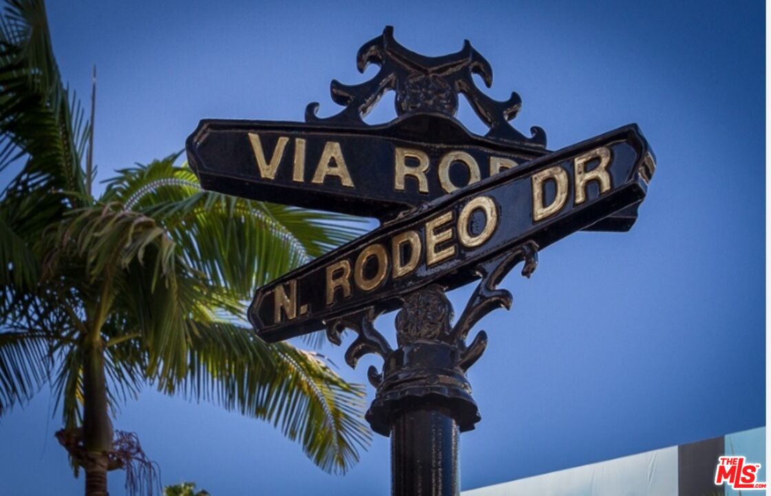 1280 South Sycamore Avenue Los Angeles, CA 90019 - Photo 66 of 74