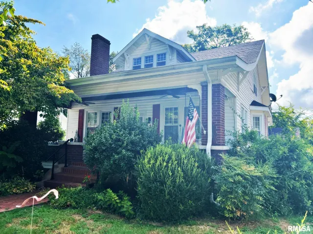 $239,900 | 610 Metropolis Street, Metropolis, IL 62960