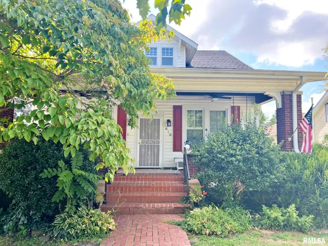 $239,900 | 610 Metropolis Street, Metropolis, IL 62960