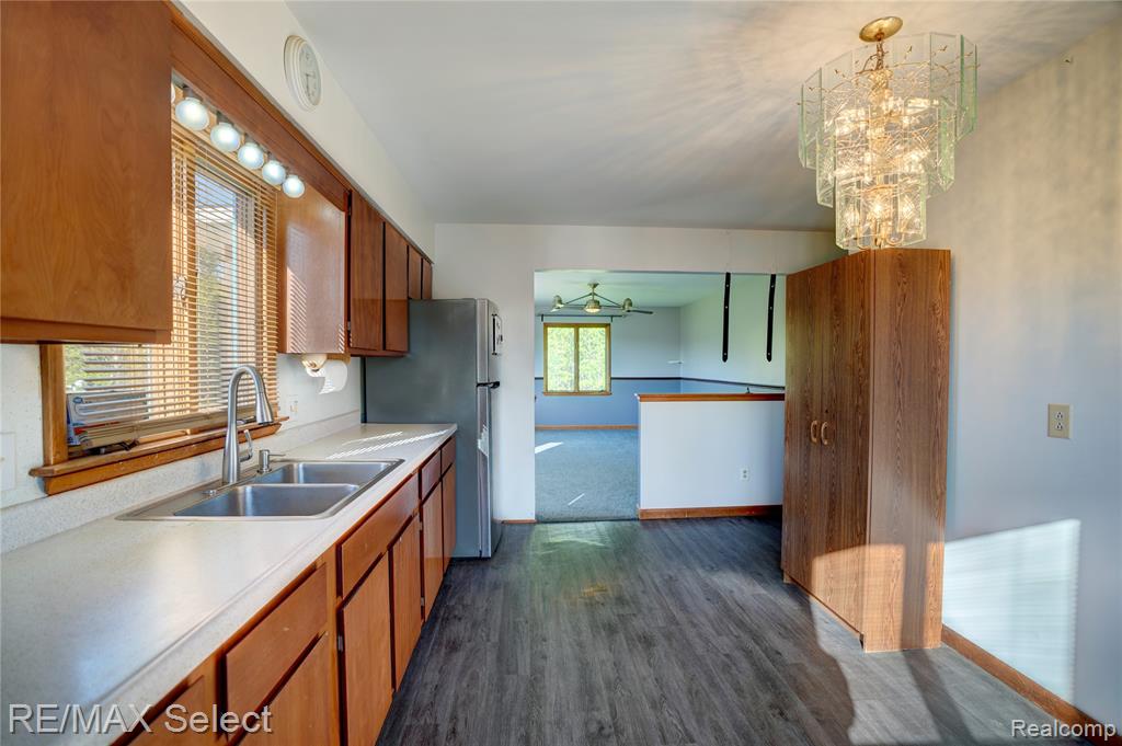 7414 North Road Fort Gratiot, MI 48059 - Photo 11 of 39