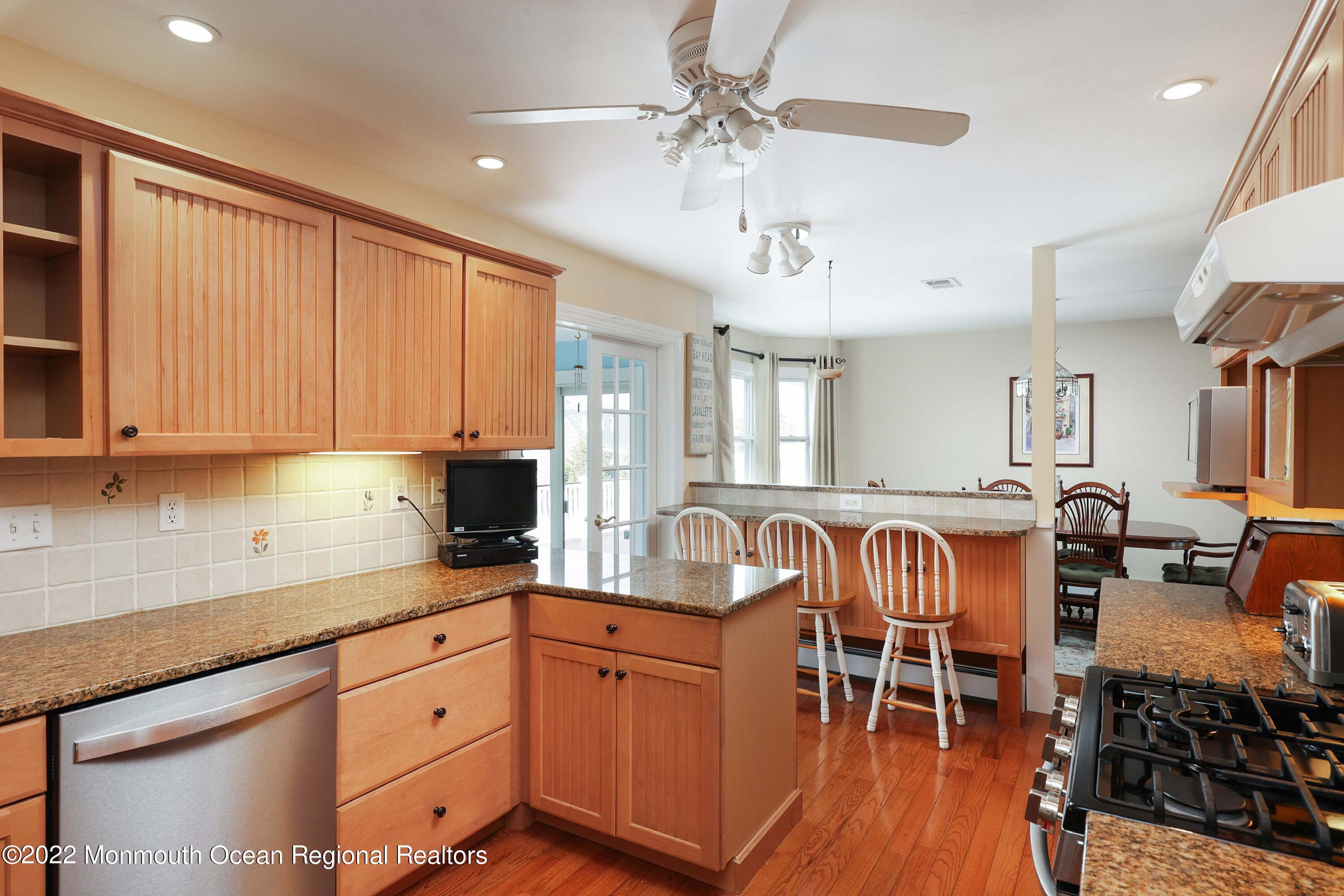 15 Sturgis Road Lavallette, NJ 08735 - Photo 8 of 36 ABF1A445-6ADD-4D7D-9A9B-D00A198527BF