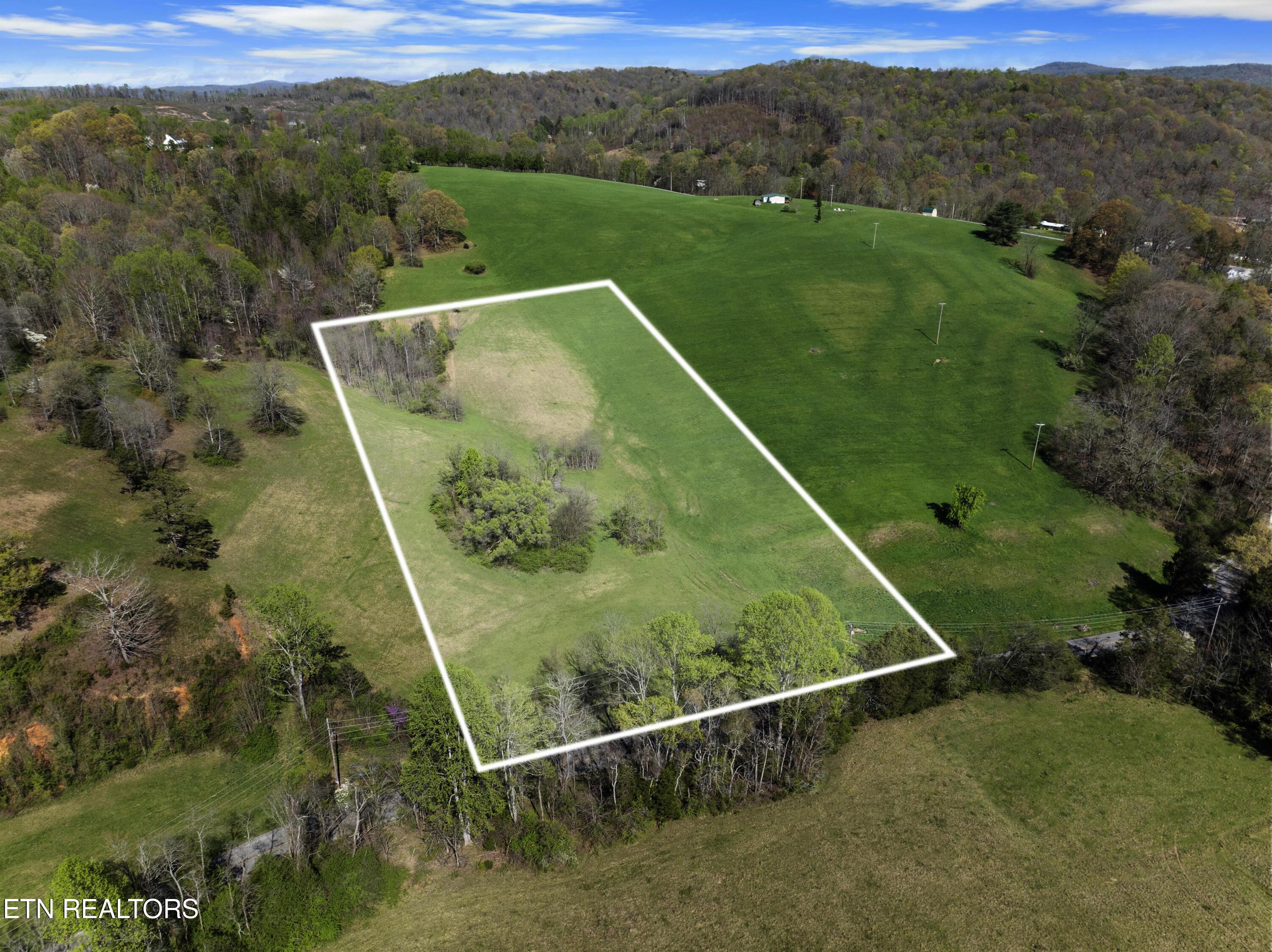 735 Alder Springs Road La Follette, TN 37766 - Photo 2 of 22 PL2