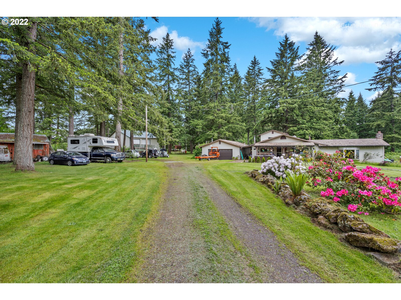 21185 South Lower Highland Road Beavercreek, OR 97004 - Photo 3 of 32 Gallery Image 3