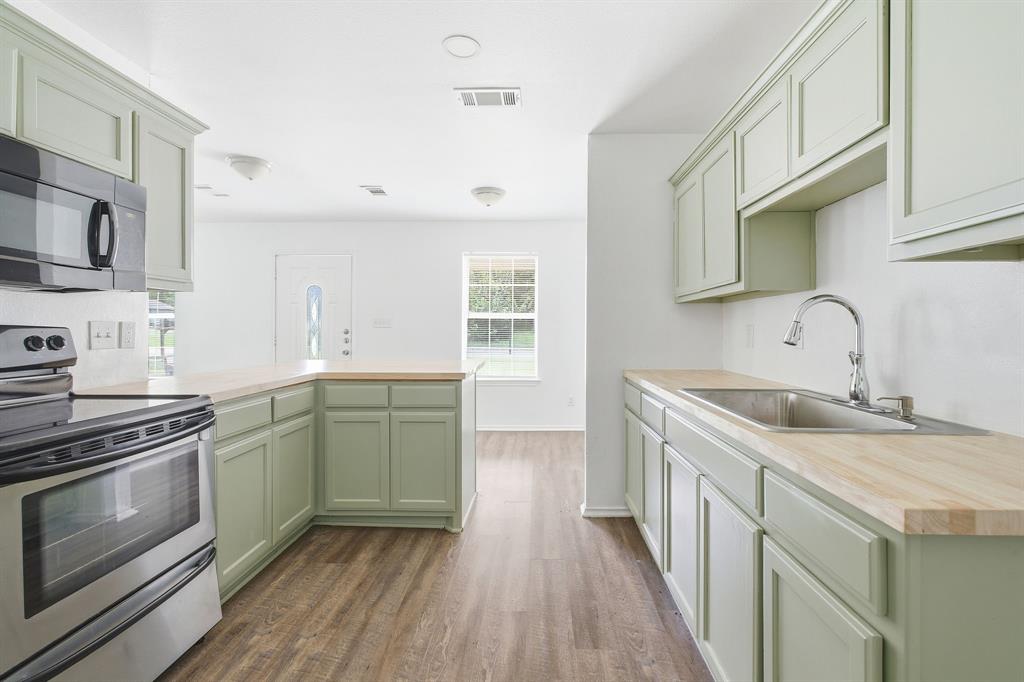 604 South Maxey Street Sherman, TX 75090 - Photo 9 of 25