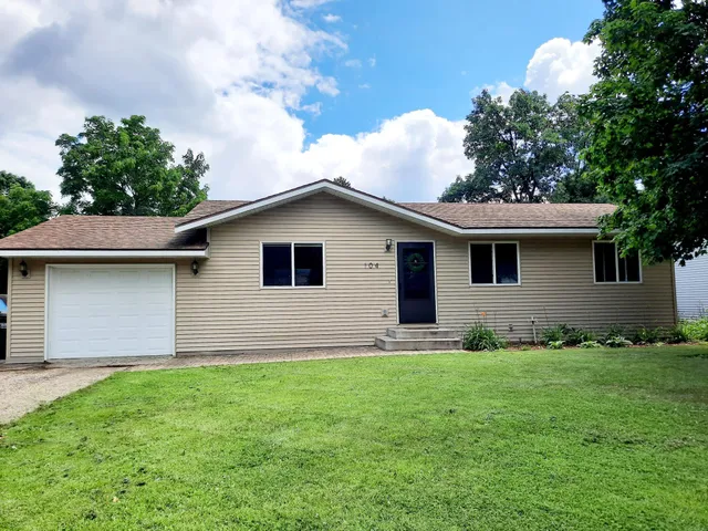 $255,000 | 104 9th Avenue North, Cold Spring, MN 56320