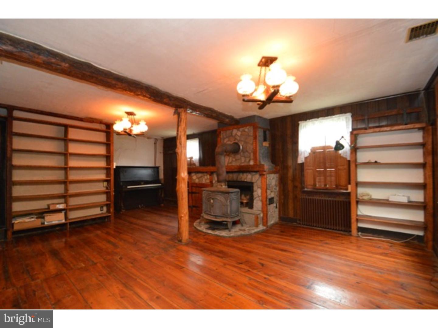 2064 Bushkill Center Road Bath, PA 18014 - Photo 8 of 25