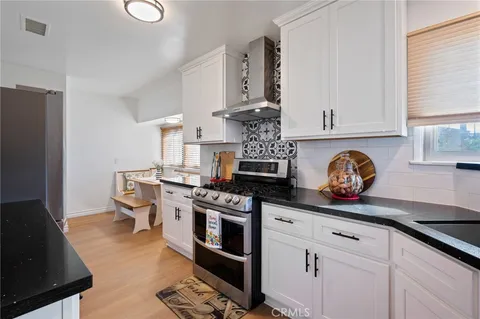 $875,000 | 10725 South 8th Avenue, Inglewood, CA 90303