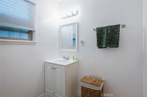 $875,000 | 10725 South 8th Avenue, Inglewood, CA 90303