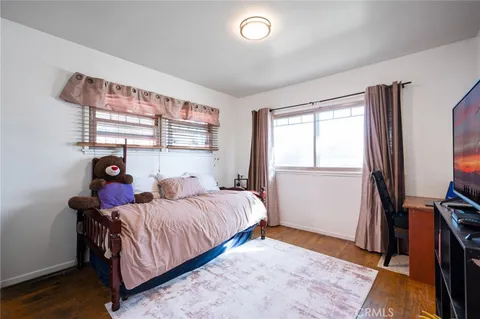 $875,000 | 10725 South 8th Avenue, Inglewood, CA 90303