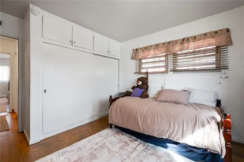 $875,000 | 10725 South 8th Avenue, Inglewood, CA 90303