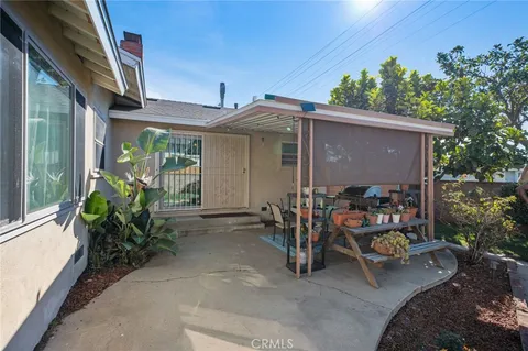 $875,000 | 10725 South 8th Avenue, Inglewood, CA 90303