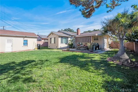 $875,000 | 10725 South 8th Avenue, Inglewood, CA 90303
