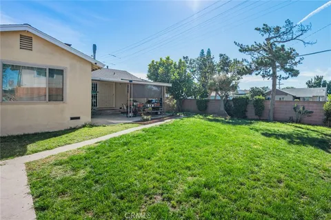 $875,000 | 10725 South 8th Avenue, Inglewood, CA 90303