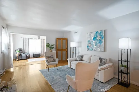 $875,000 | 10725 South 8th Avenue, Inglewood, CA 90303